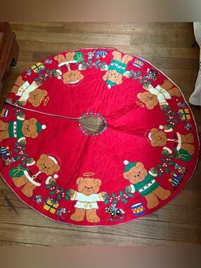 Red Teddy Bear Christmas Tree Skirt - Holiday Bear Print